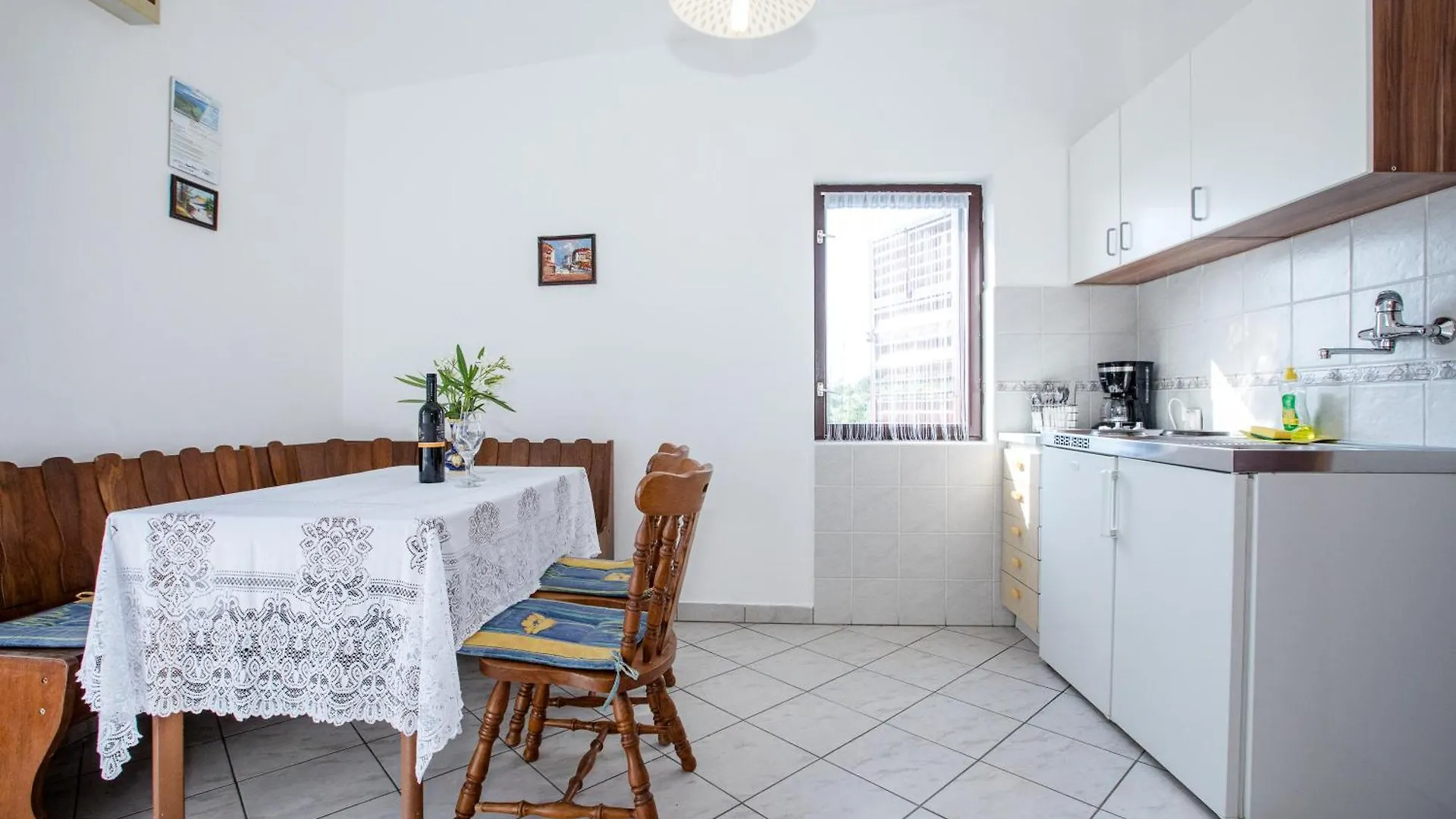 Apartments Jug Lopar 0*,  Croazia