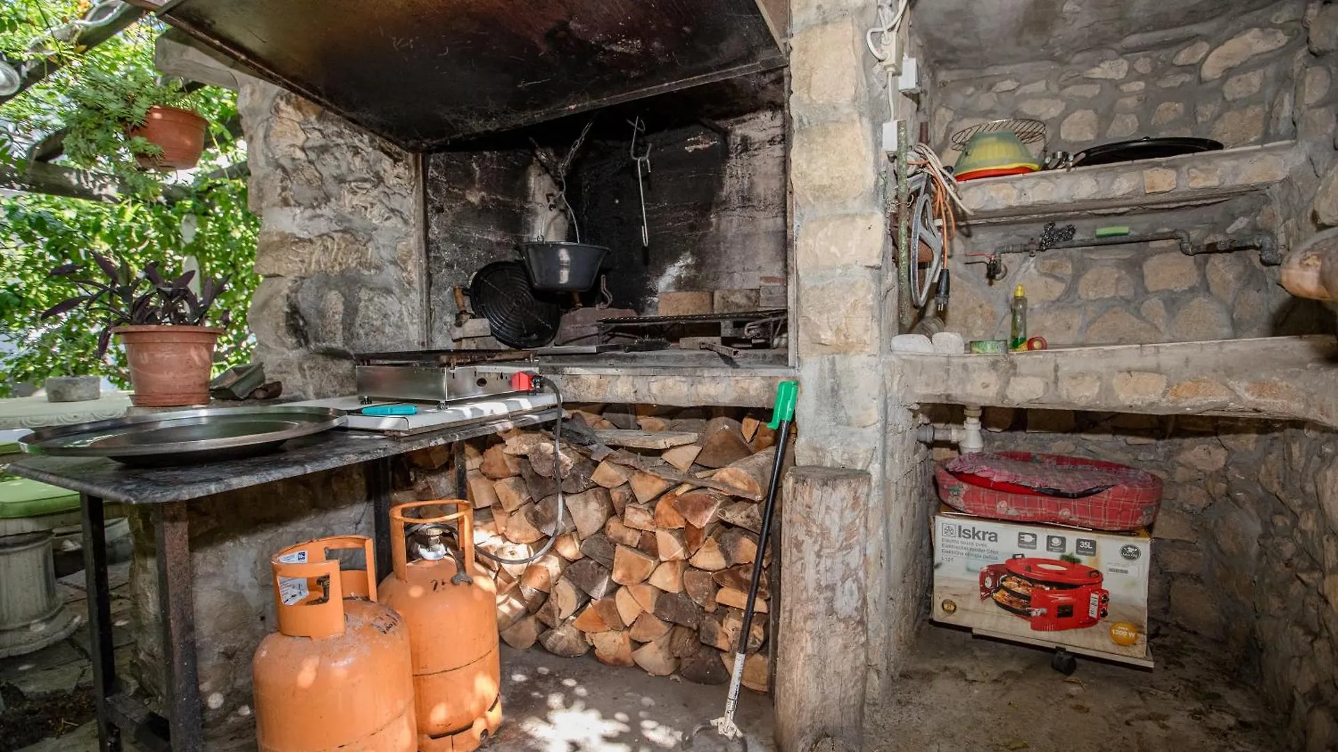 Apartments Jug Lopar 0*,  Croazia