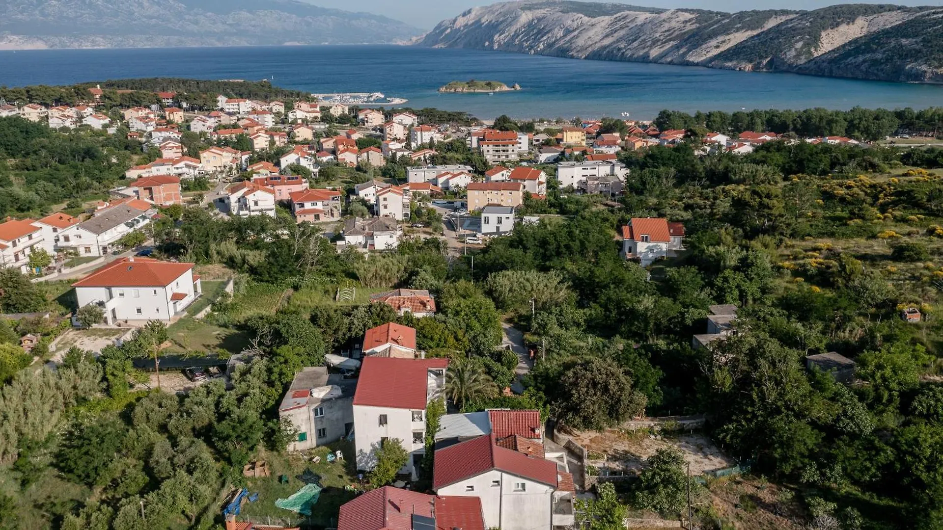 Apartments Jug Lopar